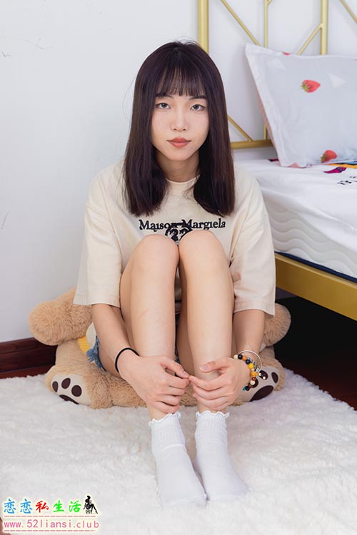 [物恋传媒] No.1506 琪琪-冷月光(带视频)【150P+1V/2.96G】