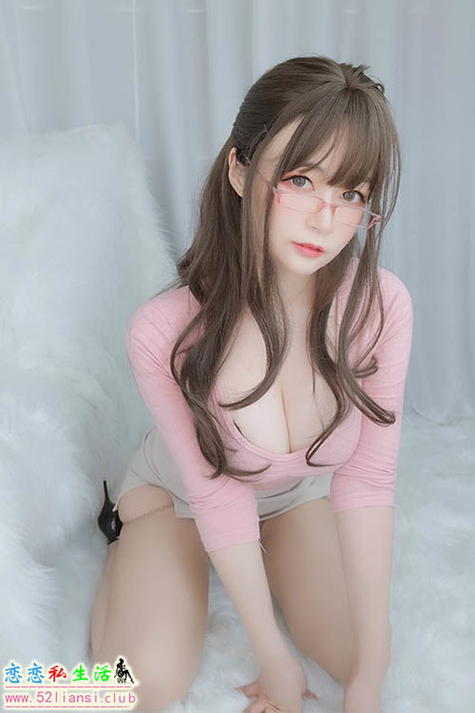 [白银81] 31 - 甜美后辈（带视频）【153P+7V/1.09G】