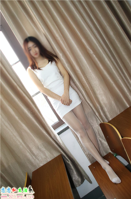 妖精视觉170-小夏- 白丝袜的梦境【73P/50M】 妖精视觉170-小夏- 白丝袜的梦境【73P/50M】