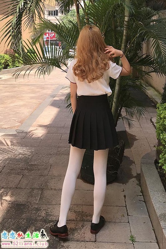 [最爱帆布鞋]014-学妹丝袜美腿写真【310P/413M】
