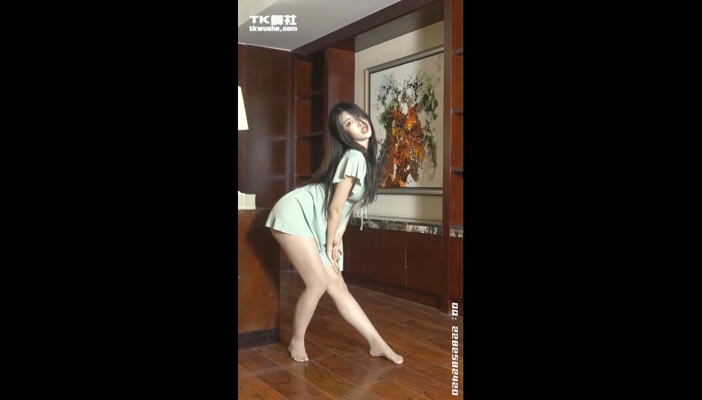 [TK舞社] 006 绿色连衣裙肉丝舞蹈【4min/353M】