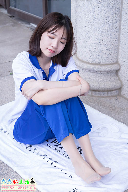 [袜啵啵] 022期 小甜豆-校服、贝壳头、白棉袜、肉丝-花絮版(带视频)【140P+1V/6.34G】