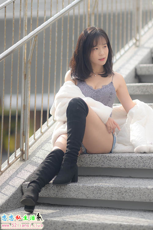 [街拍丝足]215-YoYo 牛仔短裤长靴【109P/105M】