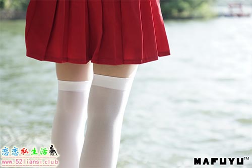 [神楽板真冬] VOL.005 少女と自然と白い靴下【75P/1.07G】