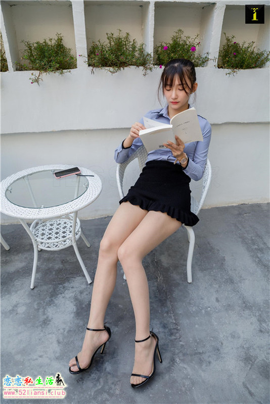 [IESS异思趣向] 丝享家710：秋秋 白领院子乘凉 [95P]