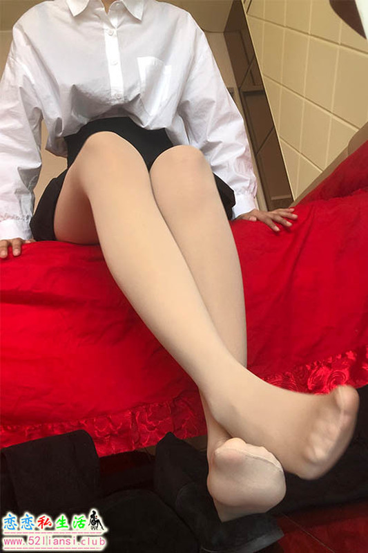 [最爱帆布鞋]063-学妹丝袜美腿写真【1052P/2.77G】
