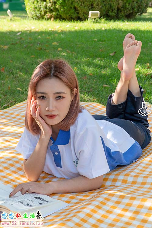 [精选资源]057-爱吖摄影-zsl草坪(带视频)【128P+1V/5.22G】