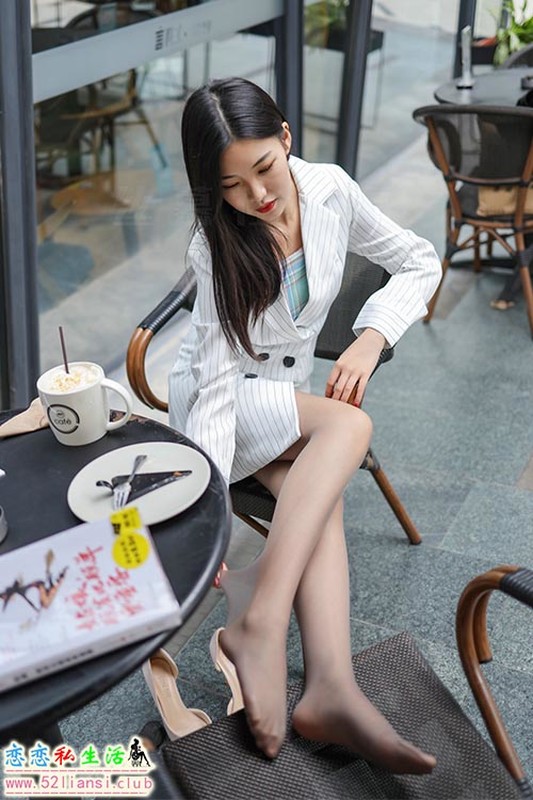 [丝慕写真]故事集10 文欣 - 书店偶遇美腿小姐姐【97P/97M】
