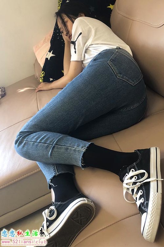 [最爱帆布鞋]033-学妹丝袜美腿写真（带视频）【148P+4V/967M】