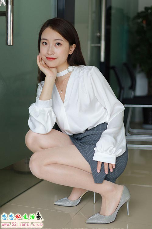 [IESS异思趣向] 丝享家 1124：小婕《美女接待员》【75P/102M】
