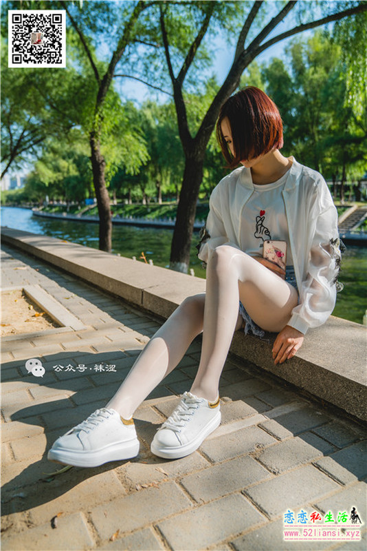 [袜涩]60-袜涩-当穿白丝的妹子遇到大叔（高清版）【68P/1.31G】