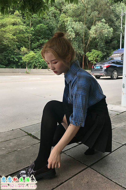 [最爱帆布鞋]022-学妹丝袜美腿写真（带视频）【115P+2V/301M】