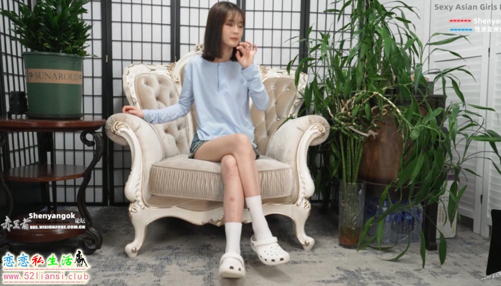 [视频] A&F 182-可爱女生小艾裸足展示-第1部【36min/1.57G】