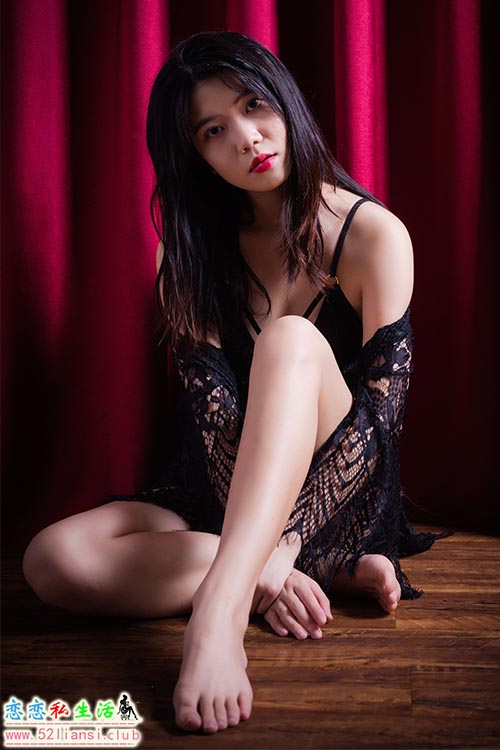 [YALAYI雅拉伊] No.422 倪倪《幕后女友》【51P/160M】