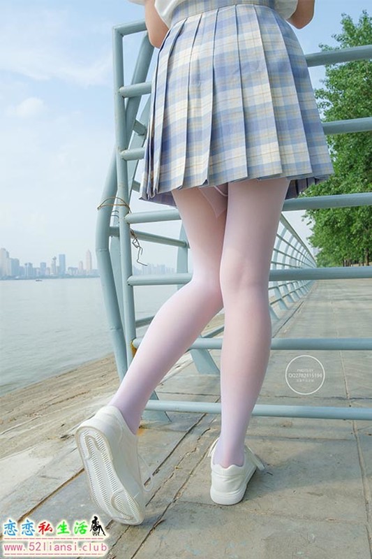 [森萝财团]-有料 046 小鱼 江滩公园JK白丝美少女【85P/936M】