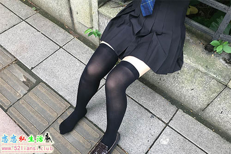 [最爱帆布鞋]022-学妹丝袜美腿写真（带视频）【115P+2V/301M】
