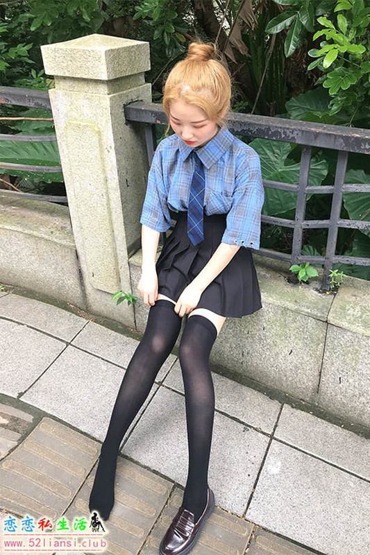 [最爱帆布鞋]022-学妹丝袜美腿写真（带视频）【115P+2V/301M】