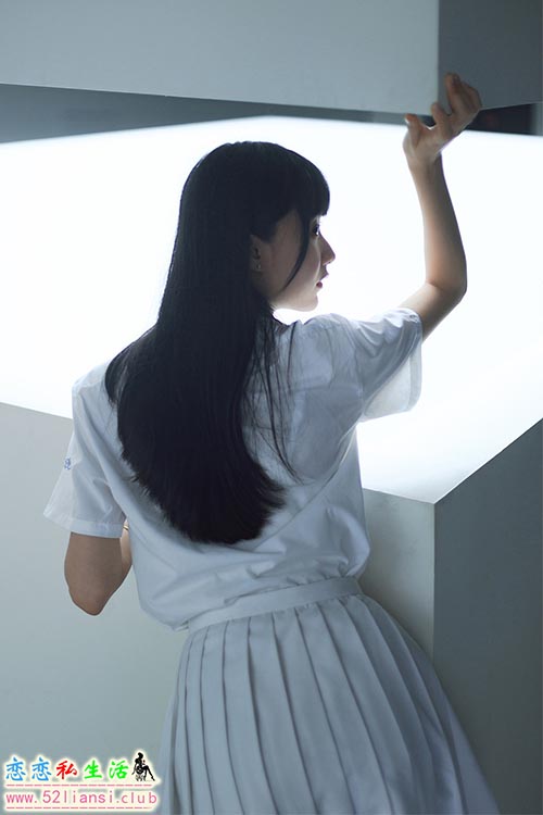 [木绵绵OwO] 34- 白裙JK【35P/46M】