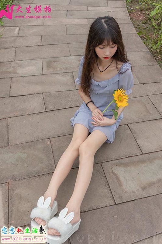 [大生模拍]-N235-婉欣-向日葵女孩（带视频）【47P+1V/1.24G】