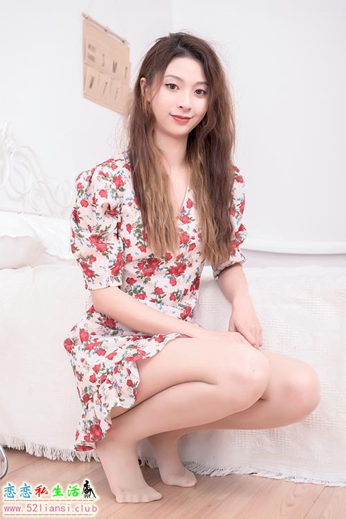 [SSA丝社]超清写真 No.799 模特琦琦的浪莎丝袜美腿图(下)【128P/2.76G】