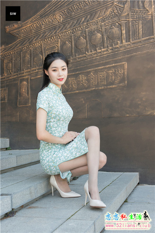 [SIW斯文传媒]27 复古小香风改良中国风旗袍 – 乐饮【72P/69M】