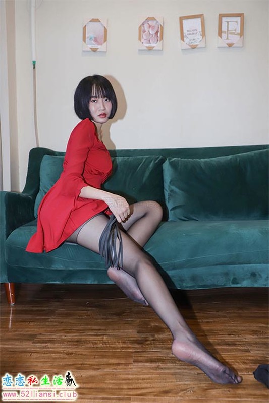 [SiHua思话]SJ033 新模沐沐子 红裙皮鞭の性感尤物【43P/80M】