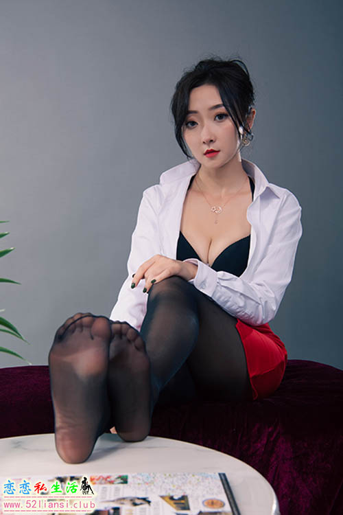 [Ligui丽柜] 2022.04.27《那一抹红色》愉心【58P/420M】