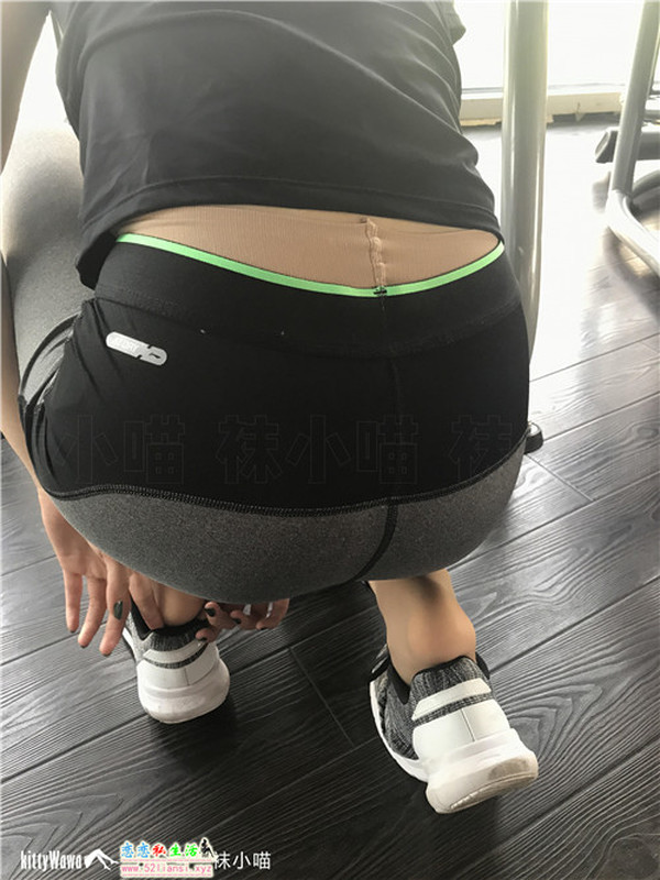 [袜小喵]KT071《喵姐姐的健身课》【93P/114M】