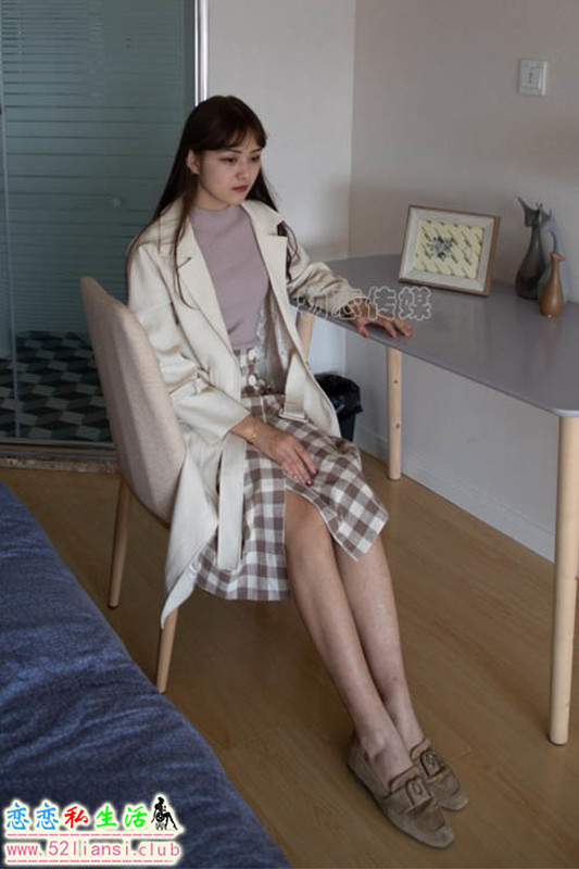 [物恋传媒] No.065 温柔格子裙,轻熟plus少女风,粉色棉袜（带视频）【145P+1V/843M】