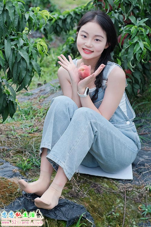 [初夏女神]050期 双双、点点~《桃园姐妹》共赴摘桃的美好一天(带视频)【172P+1V/6.34G】