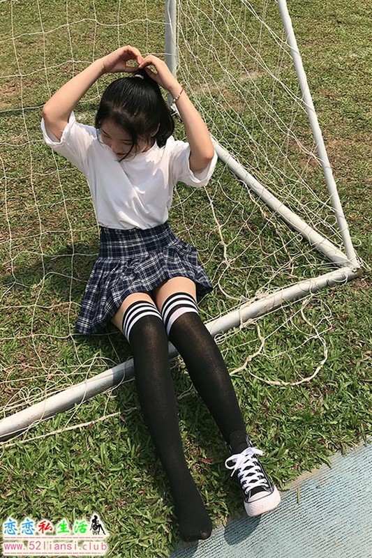 [最爱帆布鞋]027-学妹丝袜美腿写真（带视频）【109P+3V/336M】