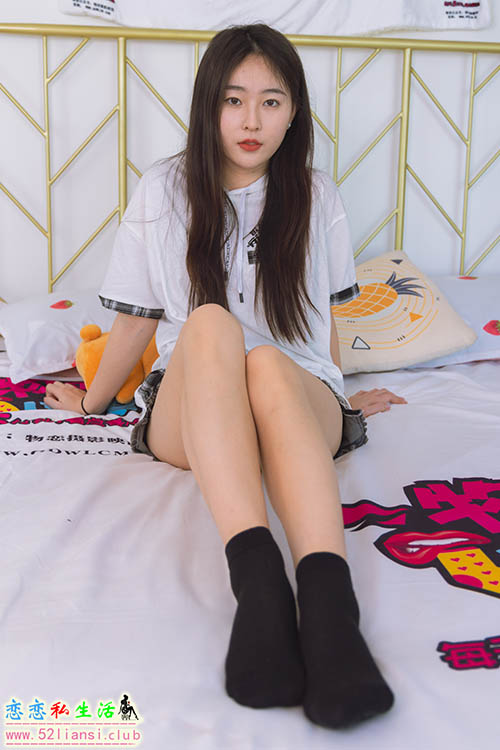 [物恋传媒] No.1529 美兔-秋日落叶(带视频)【150P+1V/3.6G】