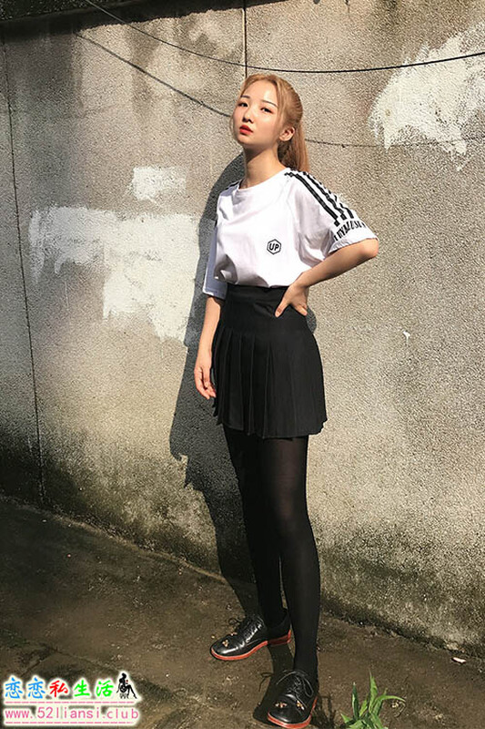 [最爱帆布鞋]044-学妹丝袜美腿写真（带视频）【272P+5V/772M】