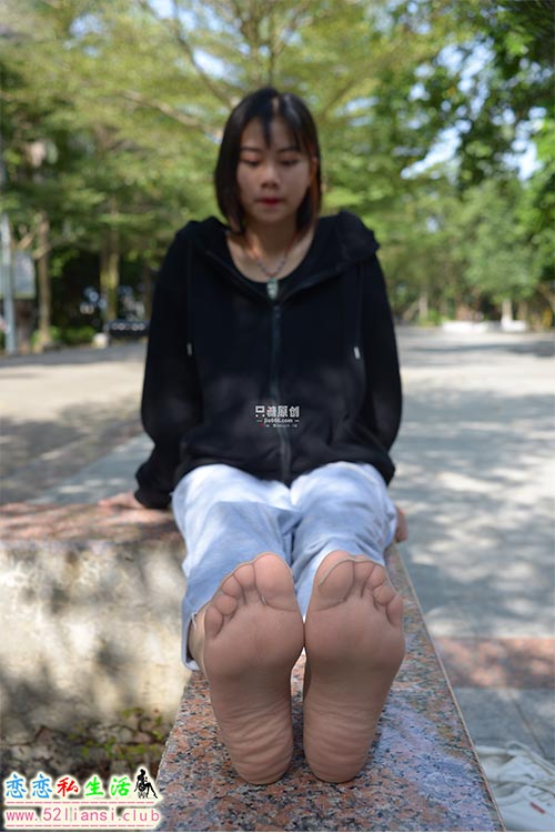 [只糖视觉]533期：彤彤 – 一思一念(带视频)【146P+1V/979M】