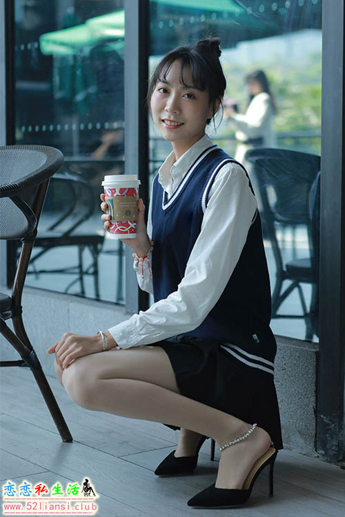 [IESS异思趣向] 丝享家 985：团团《纯玉学院装》【94P/95M】
