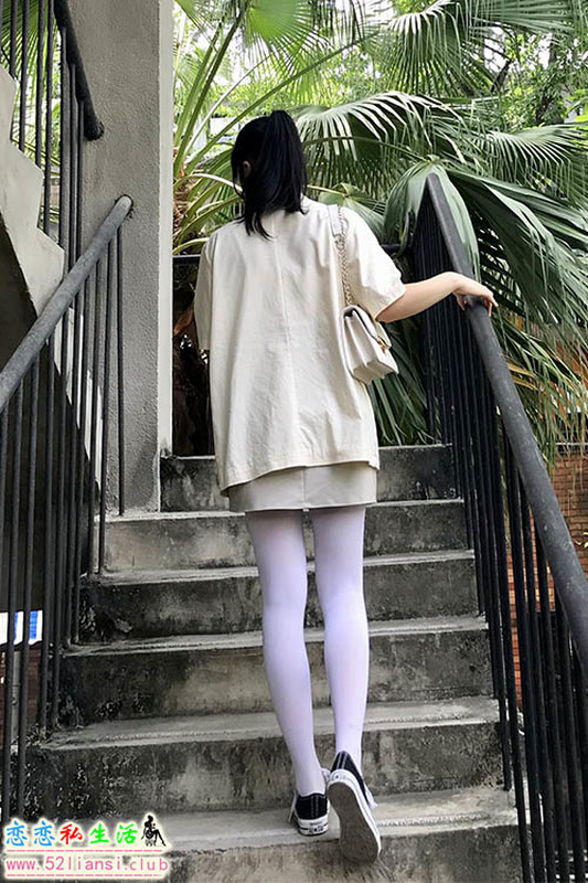 [最爱帆布鞋]042-学妹丝袜美腿写真（带视频）【93P+4V/1.02G】