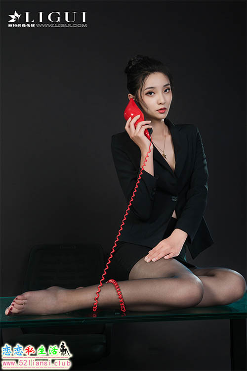 [Ligui丽柜] 2022.01.12 《寂寞的等待》伊萱【58P/67M】