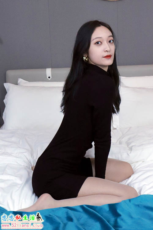 [初夏女神]020期 依依~黑色瘦身衣搭配37码高跟鞋(带视频)【111P+1V/5.18G】