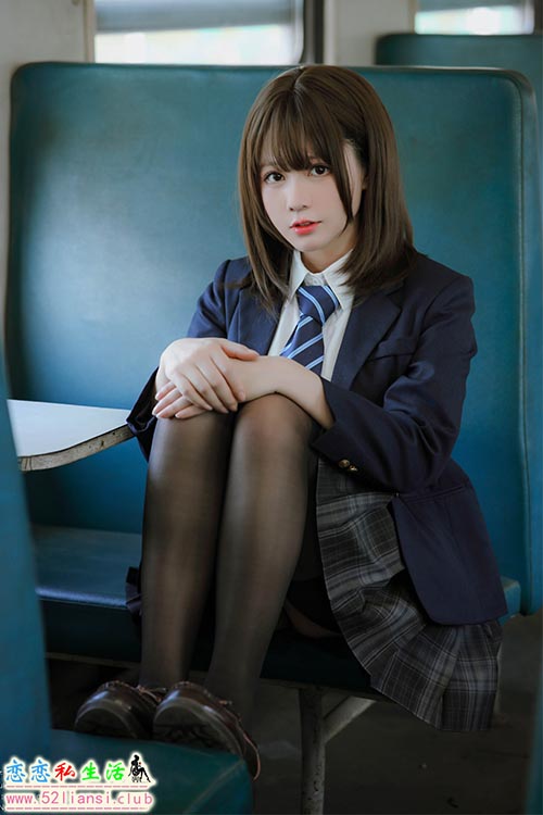[美图精选]686-Nyako喵子-火车JK【23P/44M】