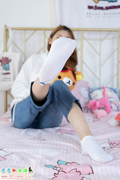 [物恋传媒] No.975 雪儿-风里的四季(带视频)【148P+1V/4.33G】