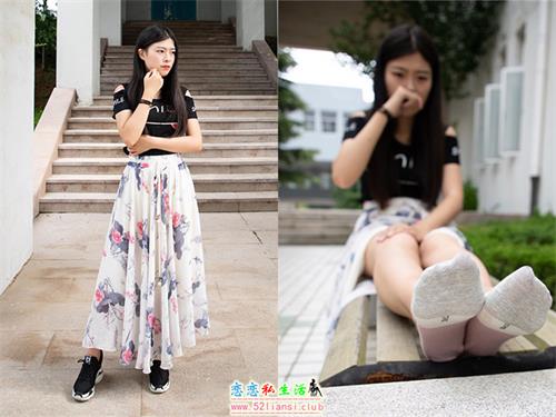 [物恋传媒] No.029 99年大二大眼睛女生哦。肉丝和卡通船袜登场（带视频）【154P+1V/852M】视频下载
