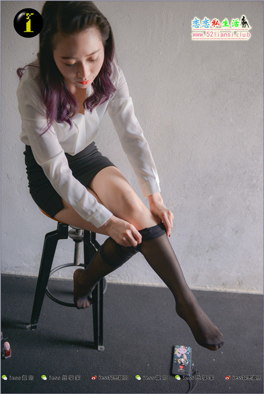 [IESS异思趣向] 普惠集 008《范美美穿袜子》模特：范美美