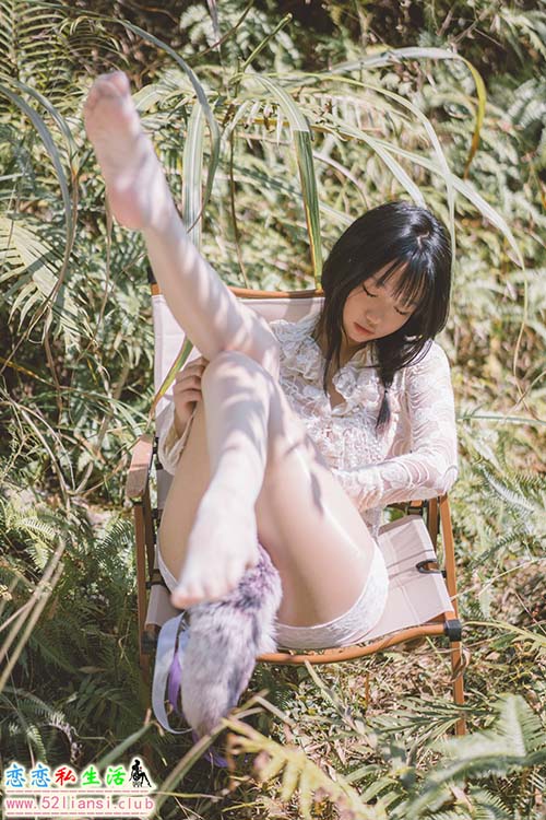 [美图精选]678-柒柒要乖哦-夏树繁花【53P/82M】