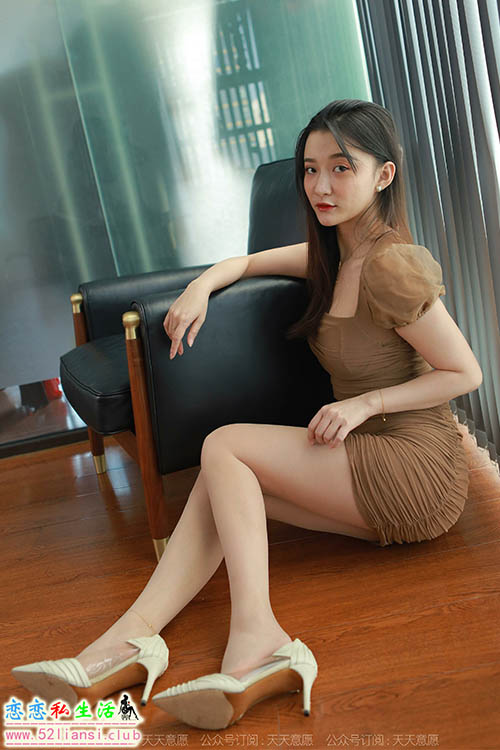 [IESS异思趣向] 丝享家 988：秋秋《茶水间的故事》【91P/107M】