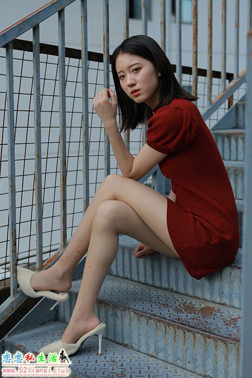 [IESS异思趣向] 丝享家 1222：红龙《新人报道》【76P/88M】