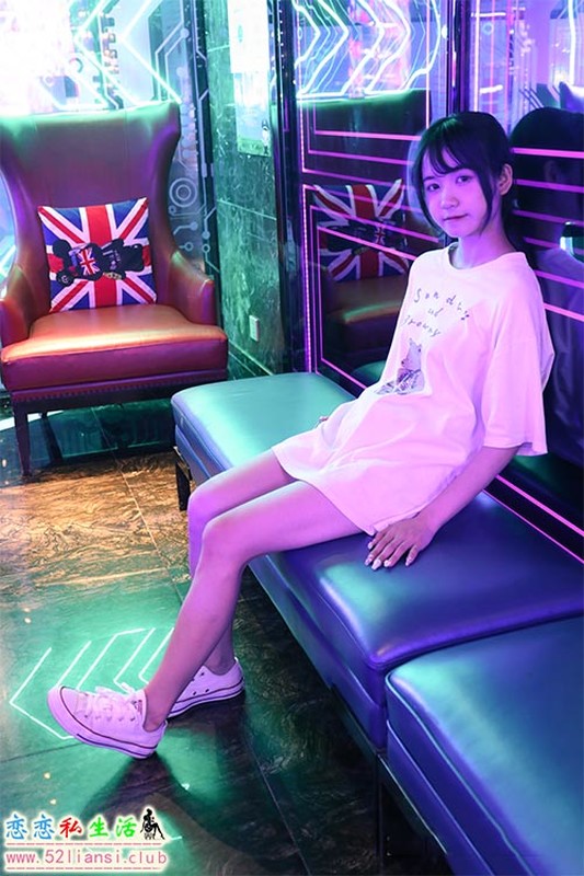 [IMZSOCK爱美足] 2021年-第24期 莹莹(带视频)【102P+1V/2.46G】