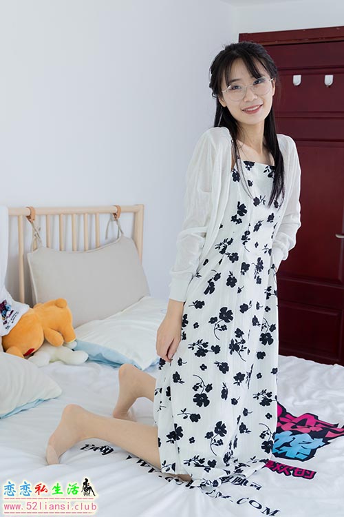 [物恋传媒] No.1775 菜菜-黎明不要来(带视频)【160P+1V/3.87G】