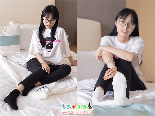 [袜啵啵] 055期 稚予-斯凯奇运动鞋、白棉袜、黑棉袜(带视频)【139P+1V/6.67G】视频下载
