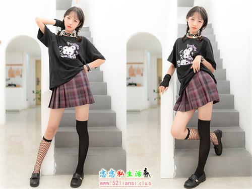 [美图精选]1124-西瓜少女(西呱呀呀呀)-JK双拼袜【36P/111M】视频下载