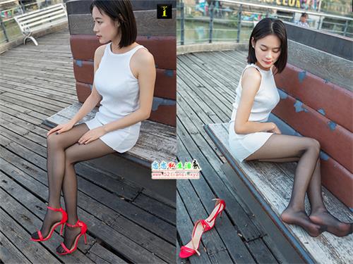 [IESS异思趣向] 丝享家620：小小的红黑配视频下载